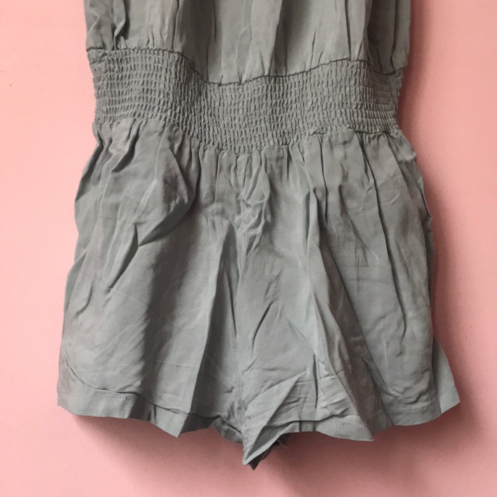 Romper - Picture 4 of 4